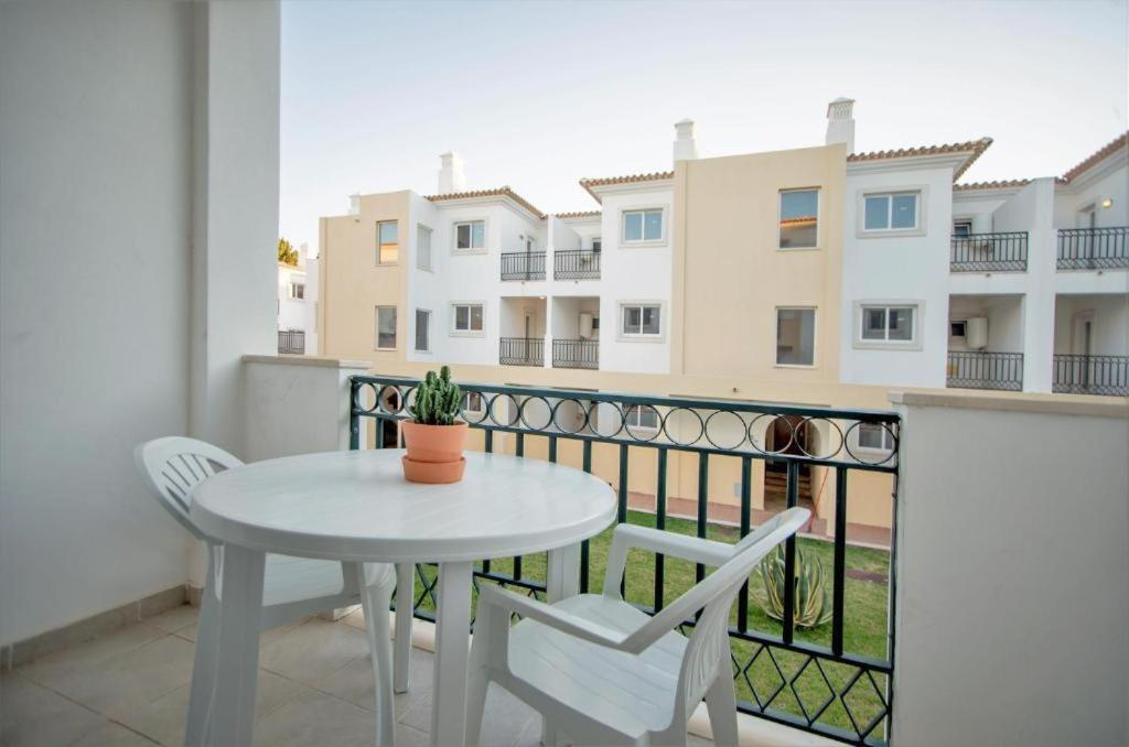 Aparthotel Smy Santa Eulalia Algarve Albufeira Exterior foto