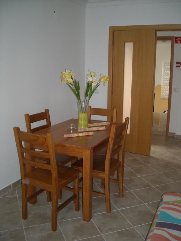 Aparthotel Smy Santa Eulalia Algarve Albufeira Zimmer foto
